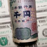 Ada yang Janggal di Balik Pelemahan Yen