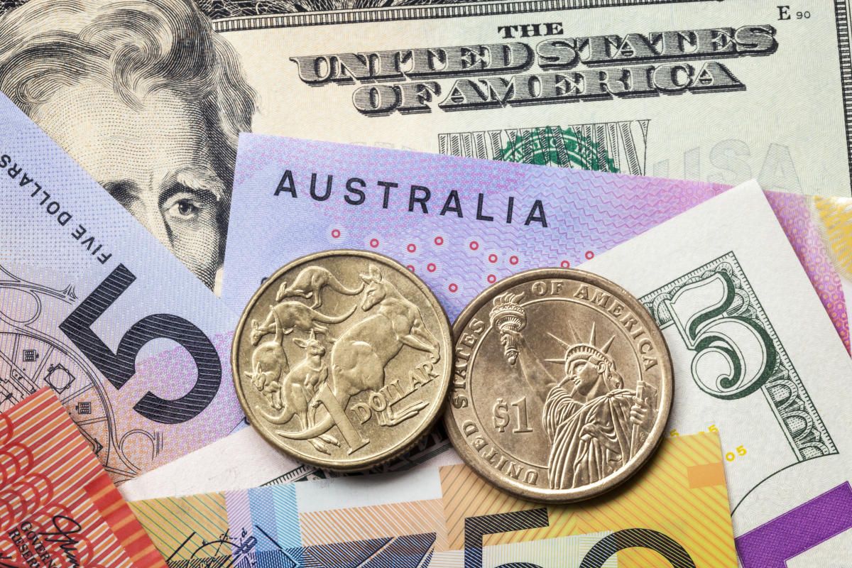 Analisis Dolar Tertekan Jelang The Fed, Aussie Menguat - Data Pasar 2025-10-28