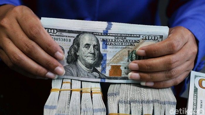 Analisis Dolar Naik Tipis, Pasar Tahan Napas Nunggu CPI - Data Pasar 2025-12-17