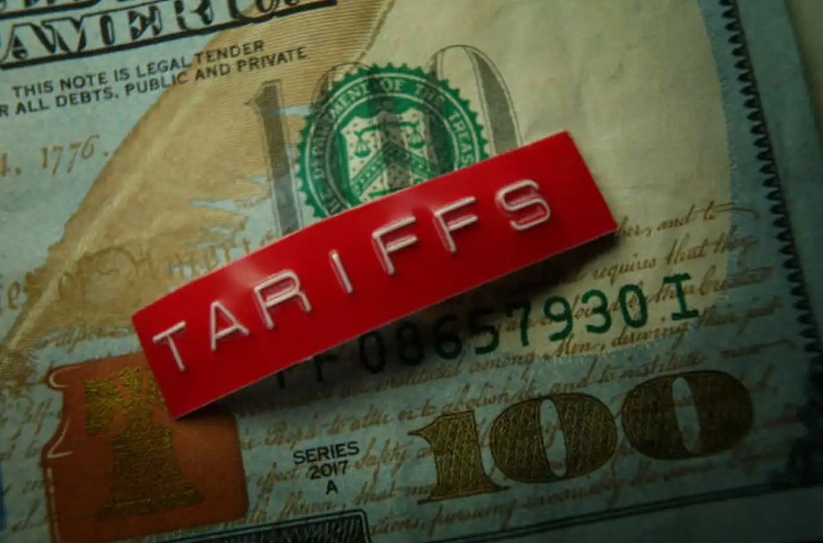 Analisis Dolar AS Pangkas Gain Mingguan Pasca Putusan MA tentang Tarif - Data Pasar 2026-02-21