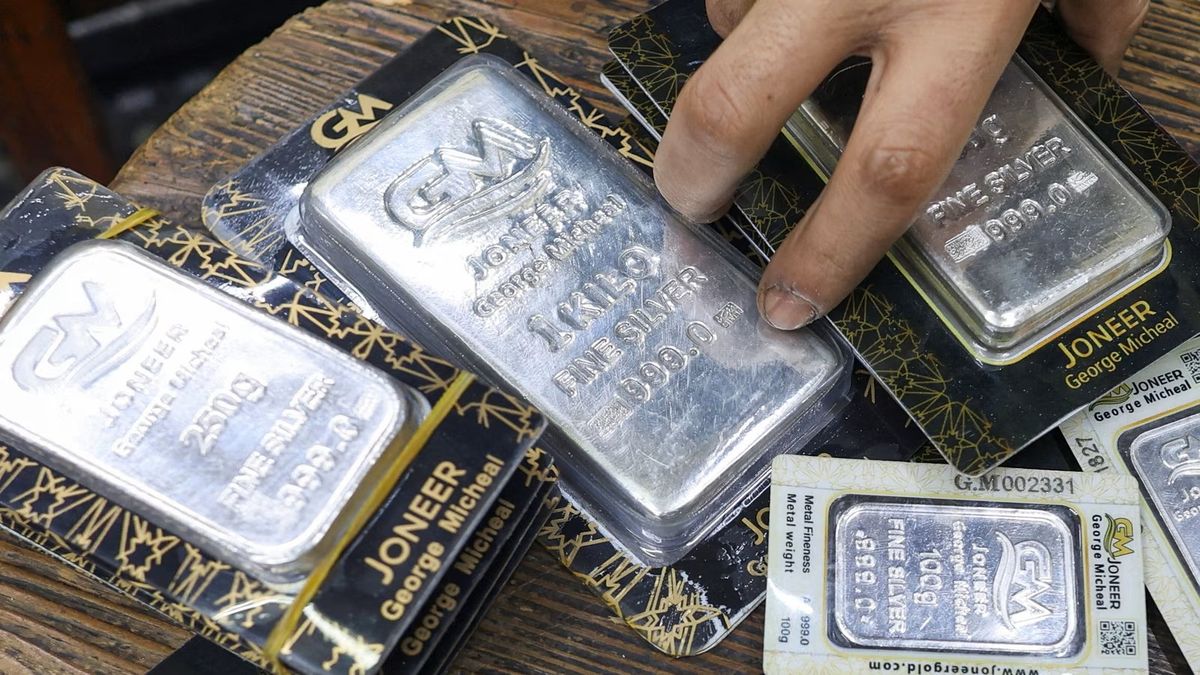 Analisis Perak Bertahan, Safe Haven Masih Menopang - Data Pasar 2026-02-24