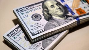 Dolar Mendekati Level Tertinggi Enam Minggu di Tengah Ketidakpastian Iran