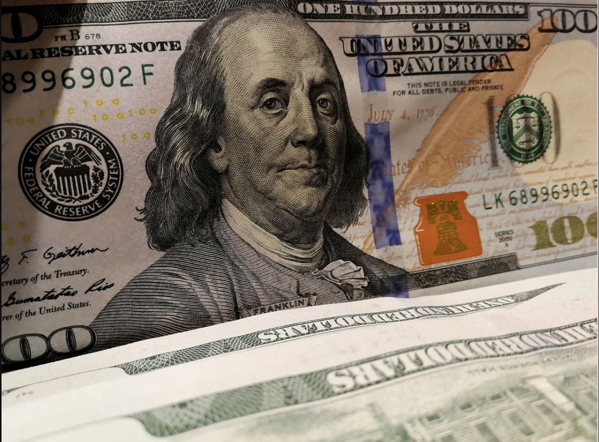 Analisis Dolar Turun Tipis, Pasar Pantau Hormuz dan Sinyal Intervensi Yen - Data Pasar 2026-05-05