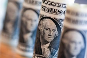 Dolar AS Melemah Tipis, Hormuz Jadi Fokus